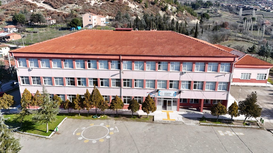 Meslek Lisesi mi Anadolu Lisesi mi? Hangisi Daha Avantajlı?